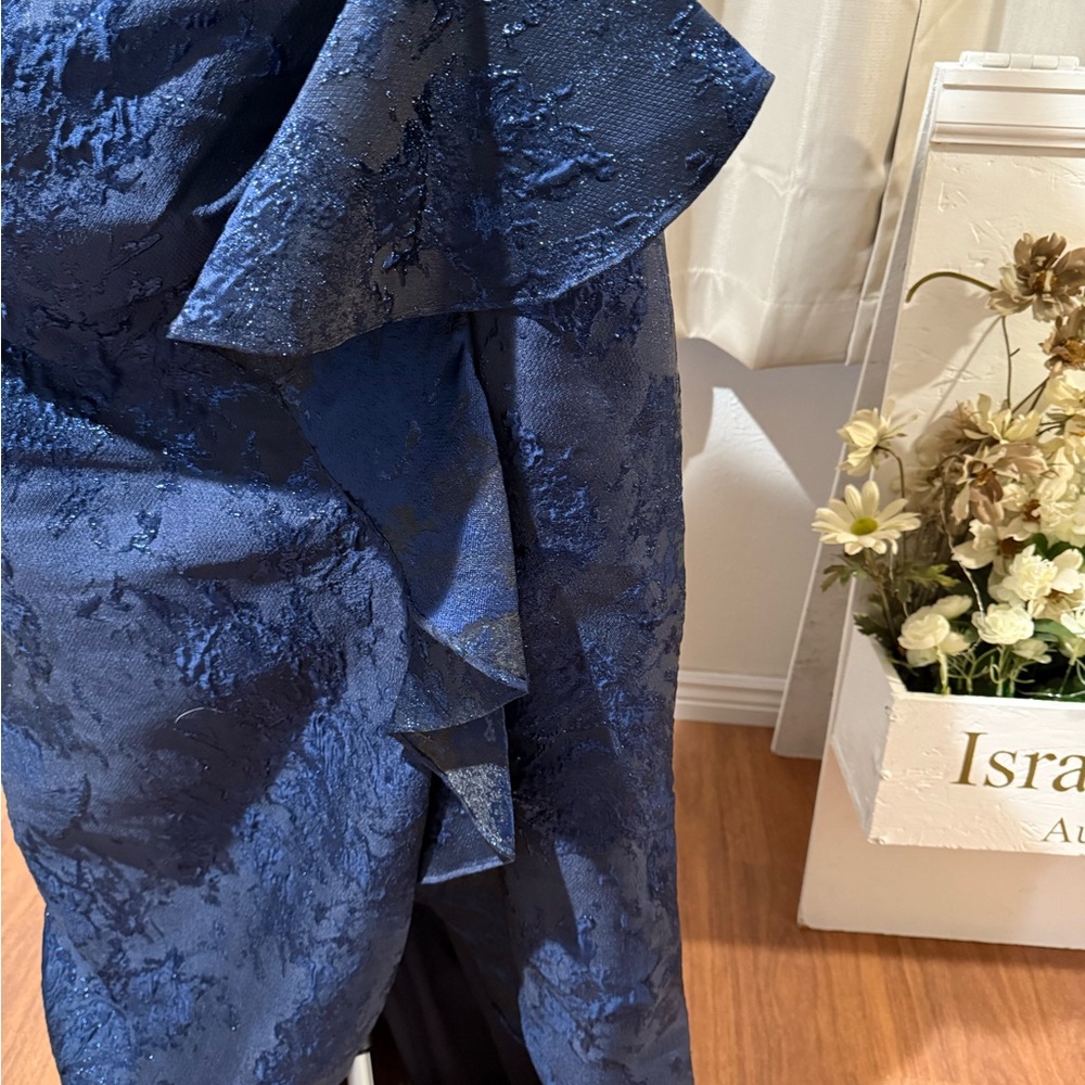 Women Blue XSCAPE Gown. Size 14
Women's Jacquard Long Fit & Flare Dress - Picture 4 of 8